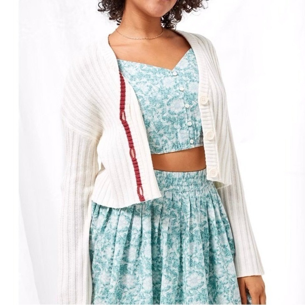 American Eagle Cardigan S Cream Ribbed Cropped V-Neck Sweater Coastal Grandma